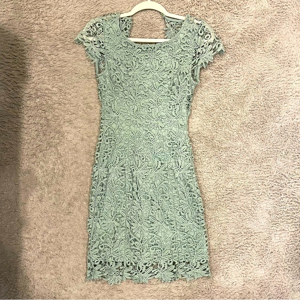 Lulu’s Romance Language Sage Green Backless Lace Dress size XS